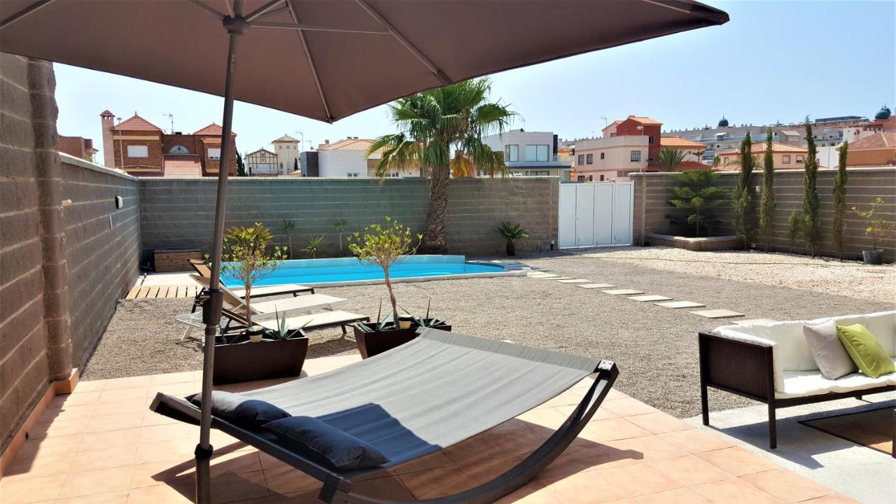 5 Bedrooms Private House 300M From Beach Roquetas de Mar Exteriör bild