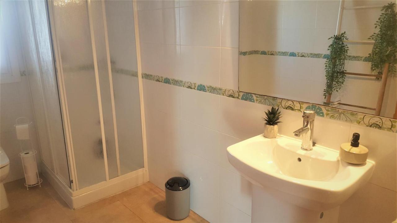 5 Bedrooms Private House 300M From Beach Roquetas de Mar Exteriör bild