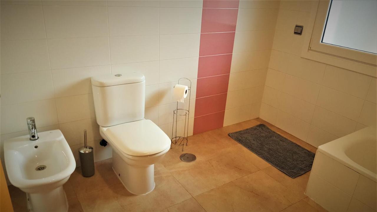 5 Bedrooms Private House 300M From Beach Roquetas de Mar Exteriör bild