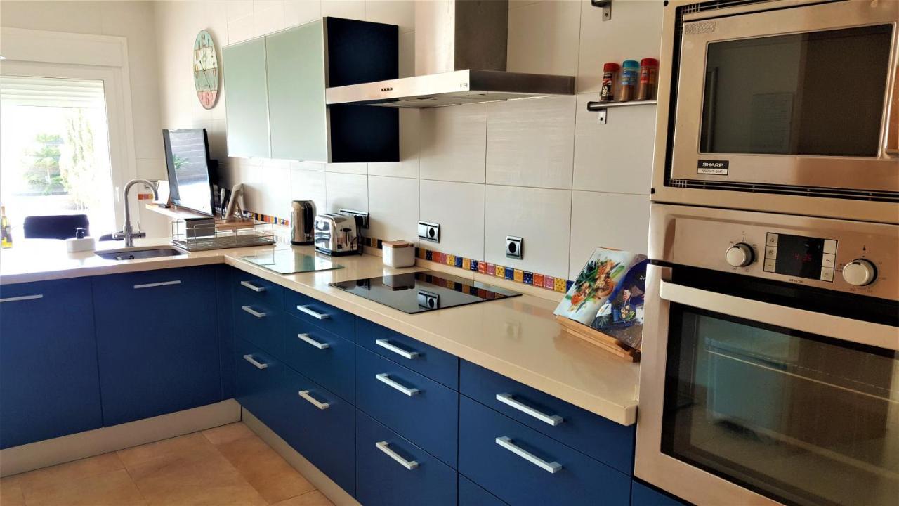 5 Bedrooms Private House 300M From Beach Roquetas de Mar Exteriör bild