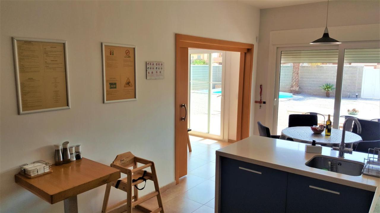5 Bedrooms Private House 300M From Beach Roquetas de Mar Exteriör bild