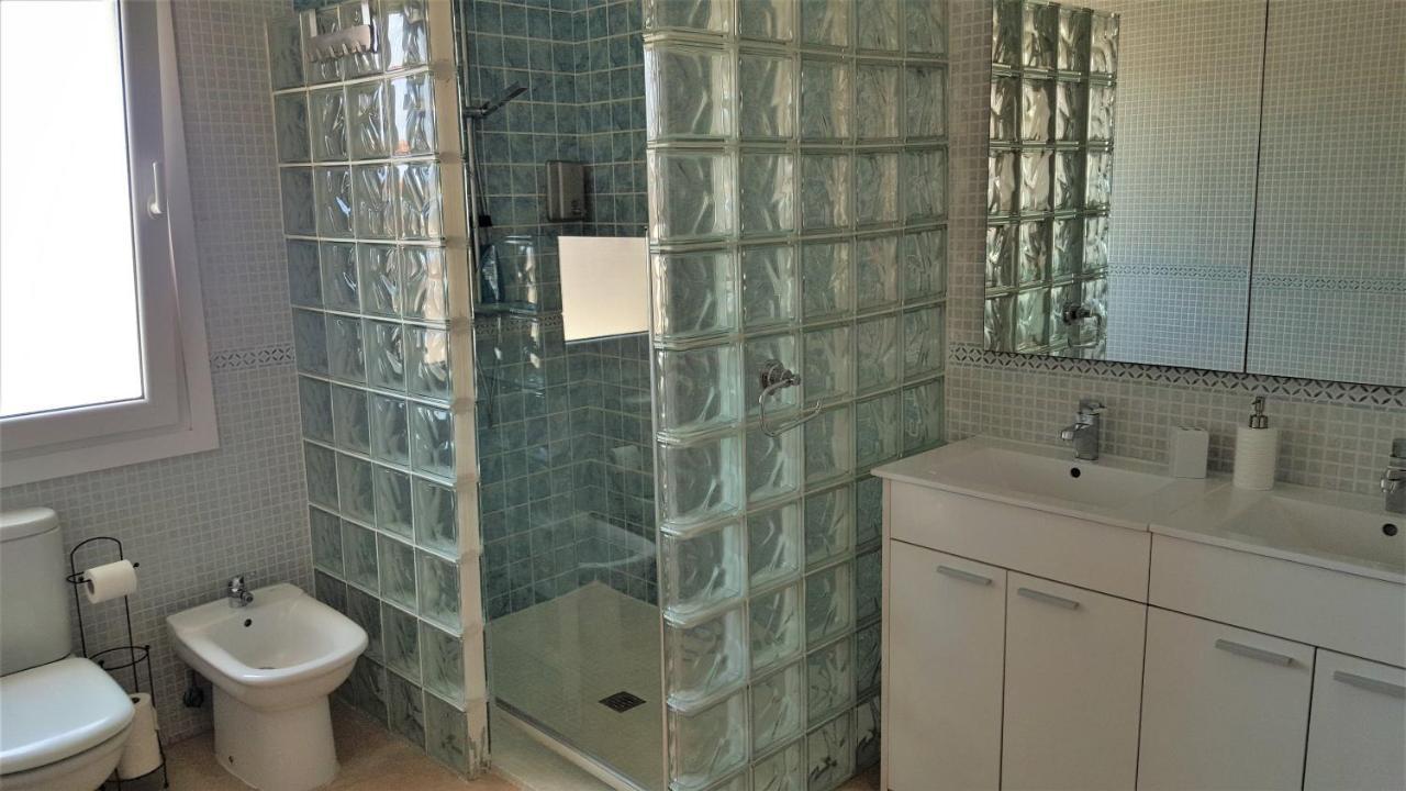 5 Bedrooms Private House 300M From Beach Roquetas de Mar Exteriör bild